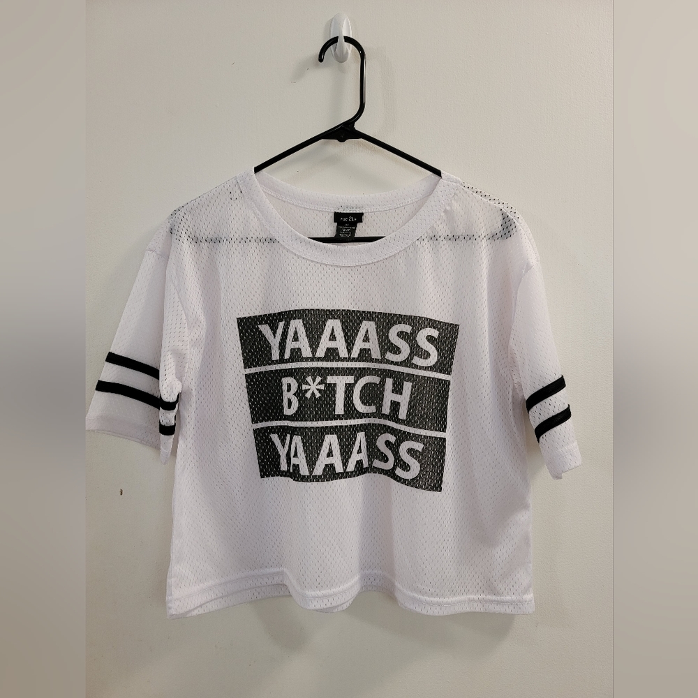 Rue 21 Jersey M